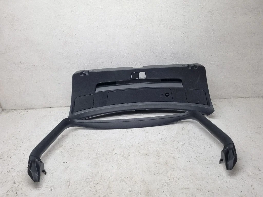 Tapicerka klapy bagażnika (komplet) – Seat Exeo (3R) (2008-2013)