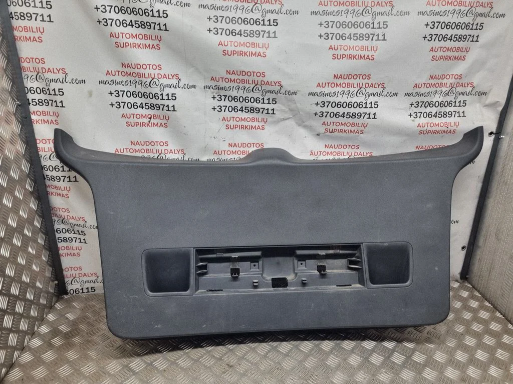 Tagaluugi põhiline viimistluspaneel 1T0867601E