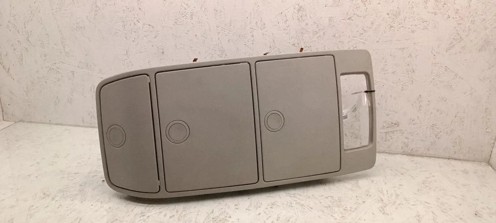 Headlining roof glove box – Volkswagen Touran I (2003-2010)