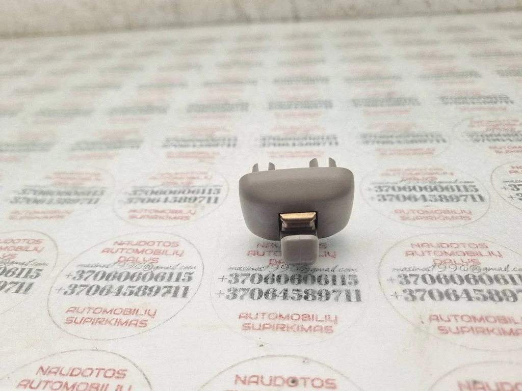 Sun visor clip/hook/bracket – Audi A4 S4 B6 8E 8H (2001-2005)