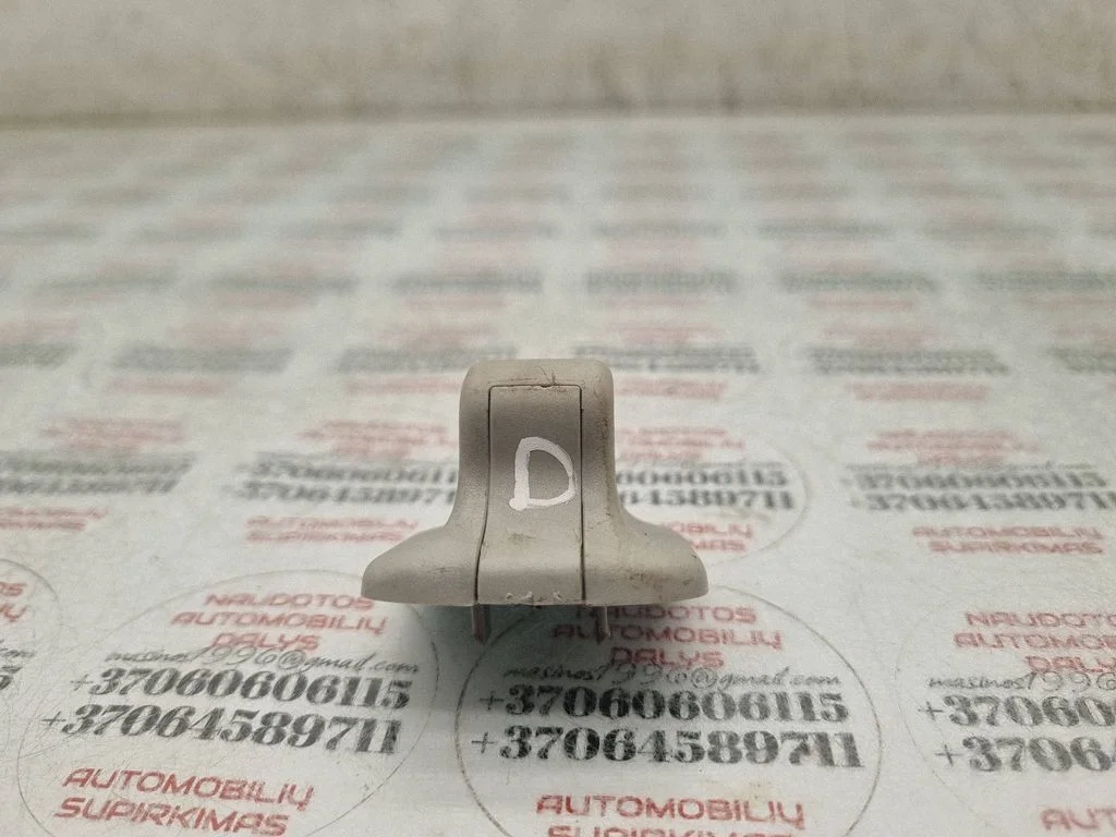 Sun visor clip/hook/bracket 1K0857561B