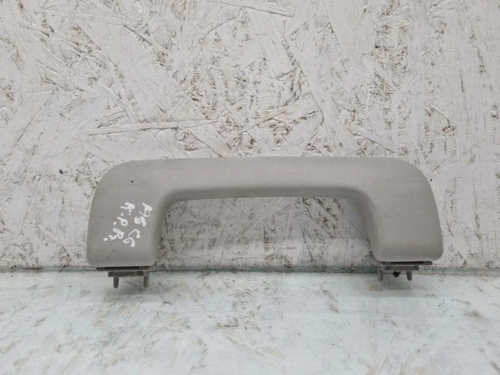 Tagumine lae käepide 8P0857607C
