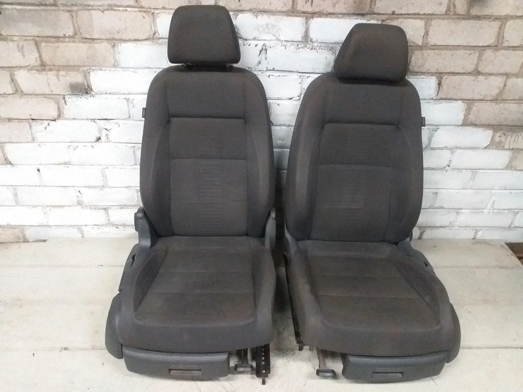 Seat set – Volkswagen Touran I (2003-2010)