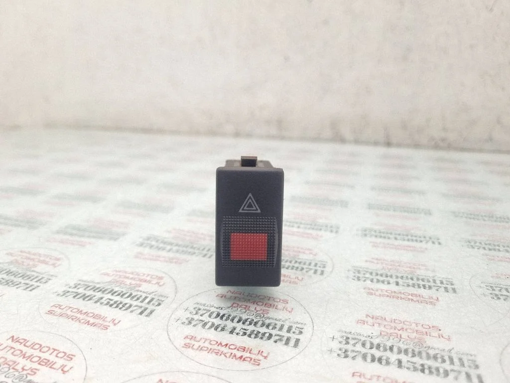 Hazard light switch 8D0941509
