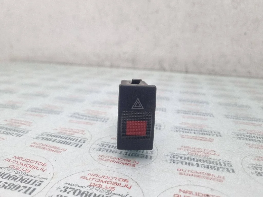 Hazard light switch 8D0941509C