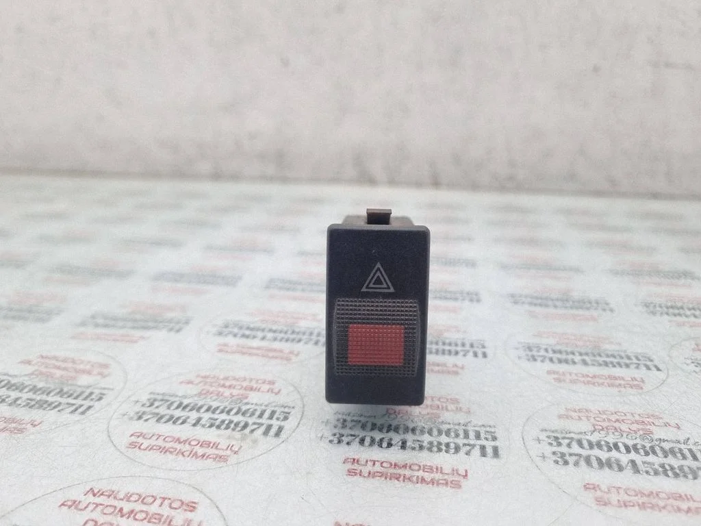 Hazard light switch 8D0941509D