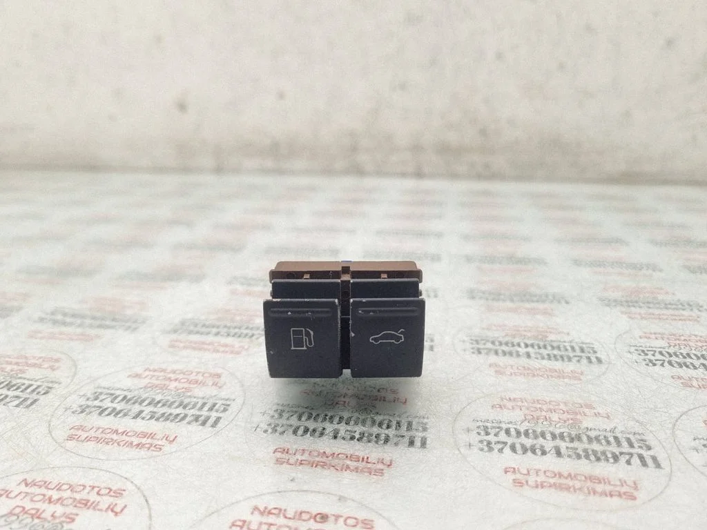 Fuel tank opening switch – Volkswagen Passat CC (2008-2016)