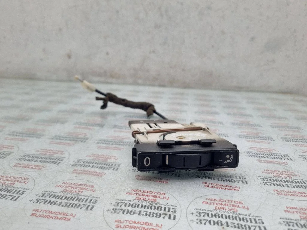 Interior fan control switch – Volkswagen Touareg I (2002-2010)
