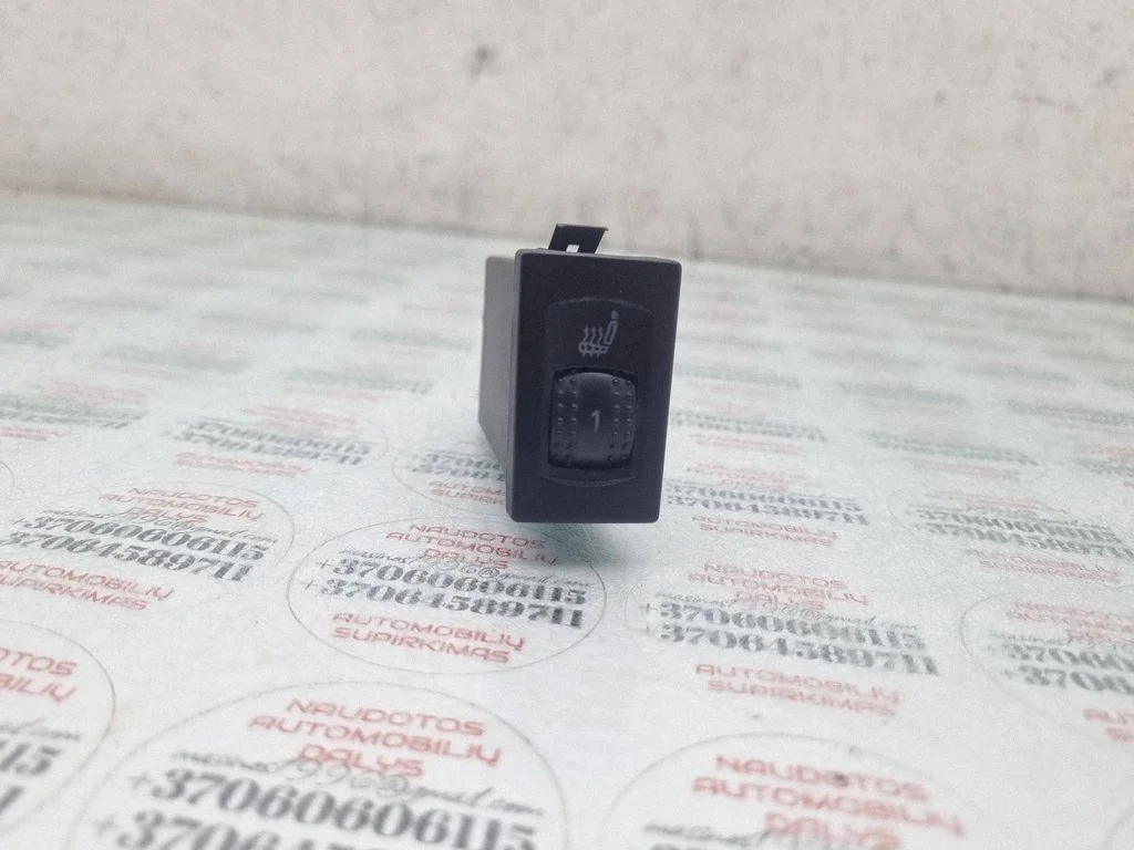 Seat heating switch – Volkswagen Sharan (2001-2010)