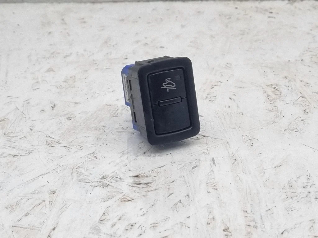 Alarm switch – Audi A3 S3 8P (2003-2012)