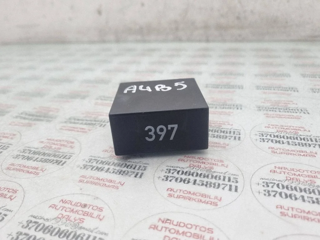 Light relay – Audi A4 S4 B5 8D (1999-2000)