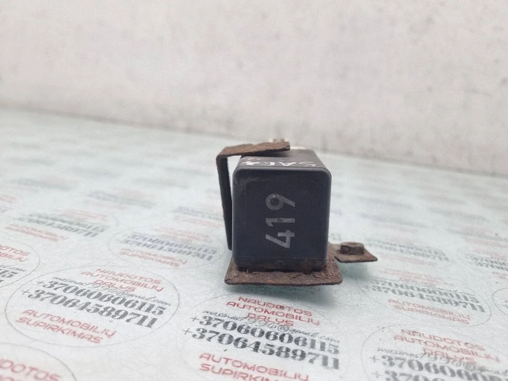 Kvēlsveču priekšuzsildes relejs 7M5919506