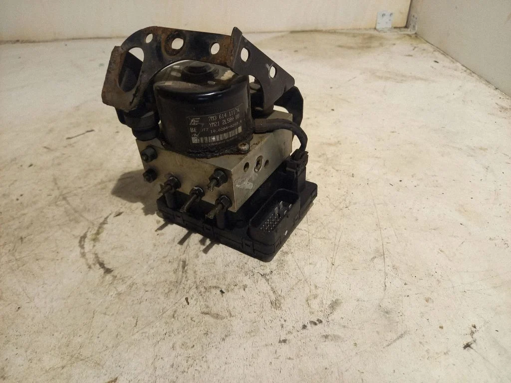 ABS-juhtplokk – Volkswagen Sharan (2001-2010)