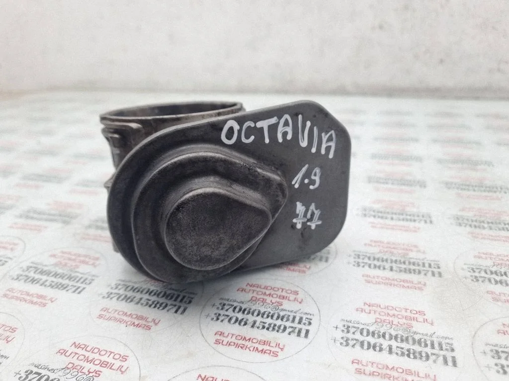Throttle valve 038128063G
