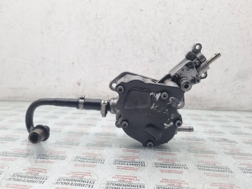 Vacuum pump 038145209A