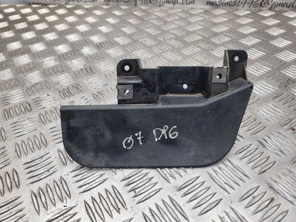 Rear mudguard – Audi Q7 4L (2005-2015)