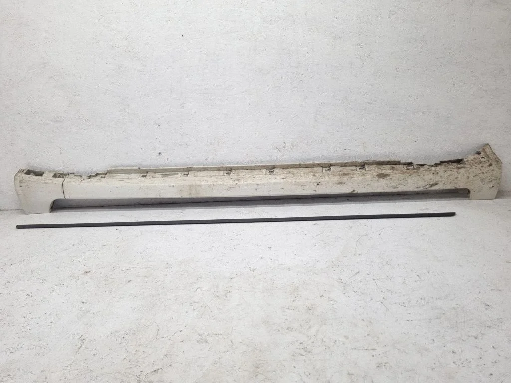 Sill 3R0853859A
