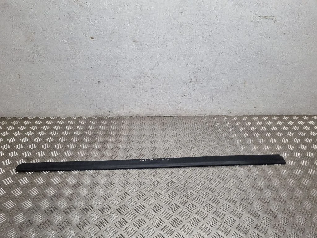 Front door trim (molding) 6Q3853516RH
