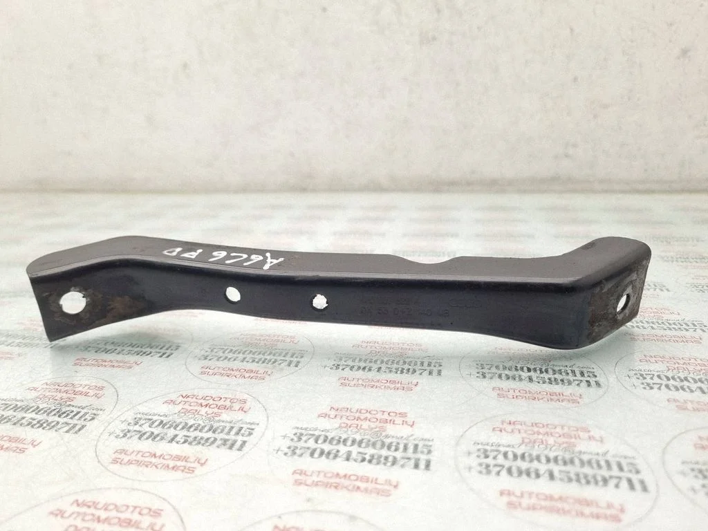 Radiaatori tugipaneeli klamber – Audi A6 Allroad C6 (2006-2011)