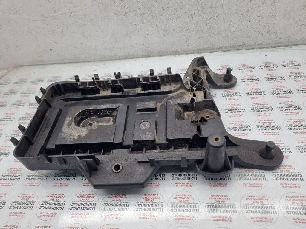 Battery tray 1K0915333H