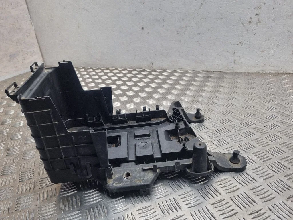 Battery tray 1K0915333C