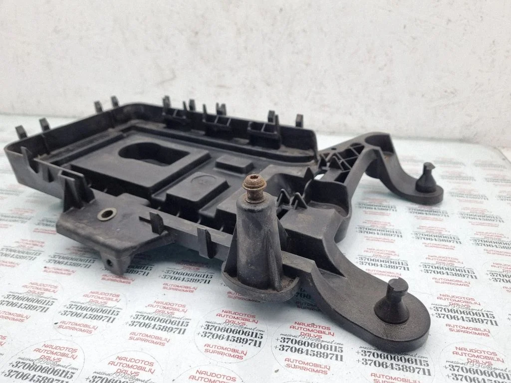 Podstawa akumulatora 1K0915333C