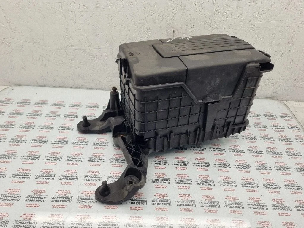 Aku kast – Volkswagen Passat CC (2008-2016)
