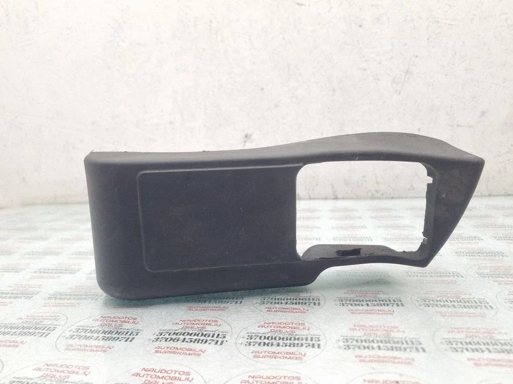 Cita motora nodalījuma detaļa 4B0972807