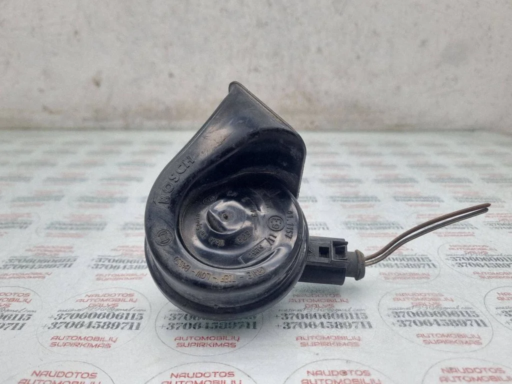 Horn signal – Volkswagen Golf Plus (2005-2013)