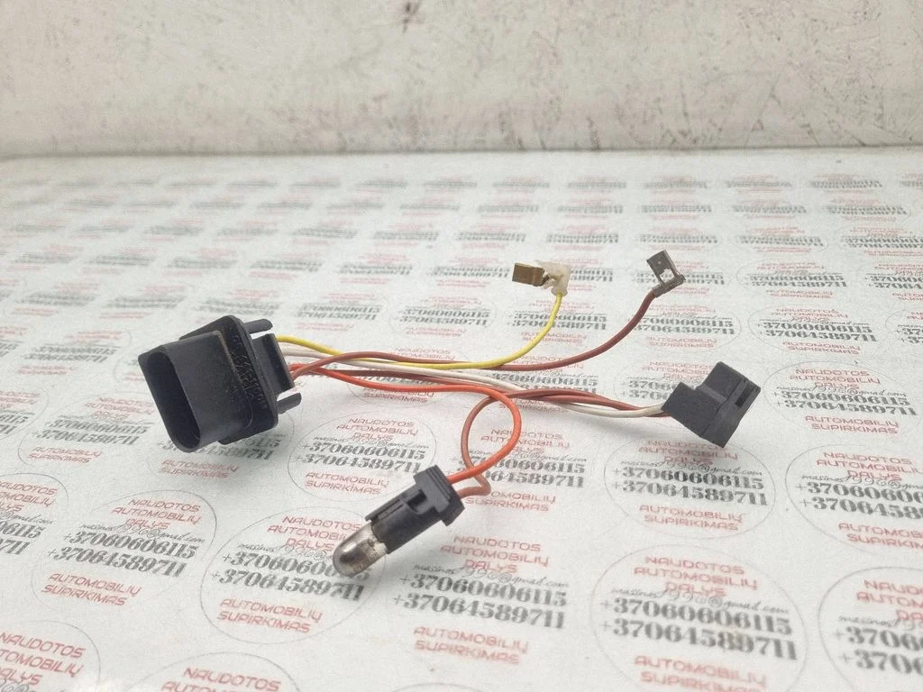 Esitule(de) juhtmestik – Audi A3 S3 8L (1996-2003)