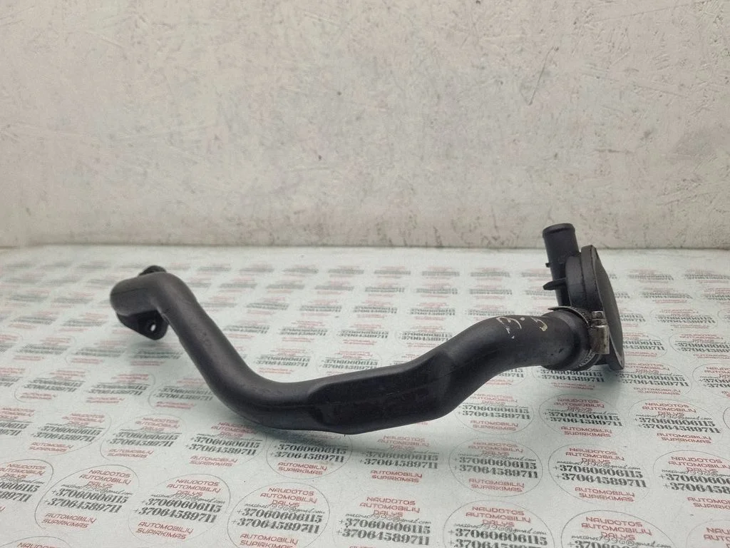 Breather/breather pipe/hose 028129101D