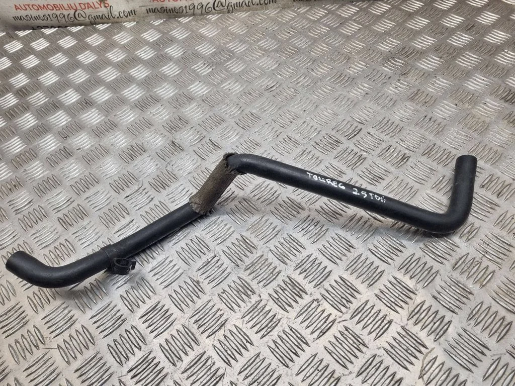 Breather/breather pipe/hose – Volkswagen Touareg I (2002-2010)