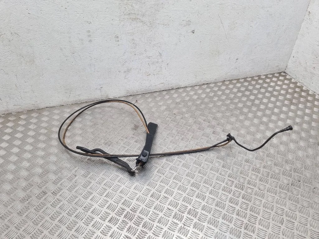 Fuel line/pipe/hose 3C0200059VL