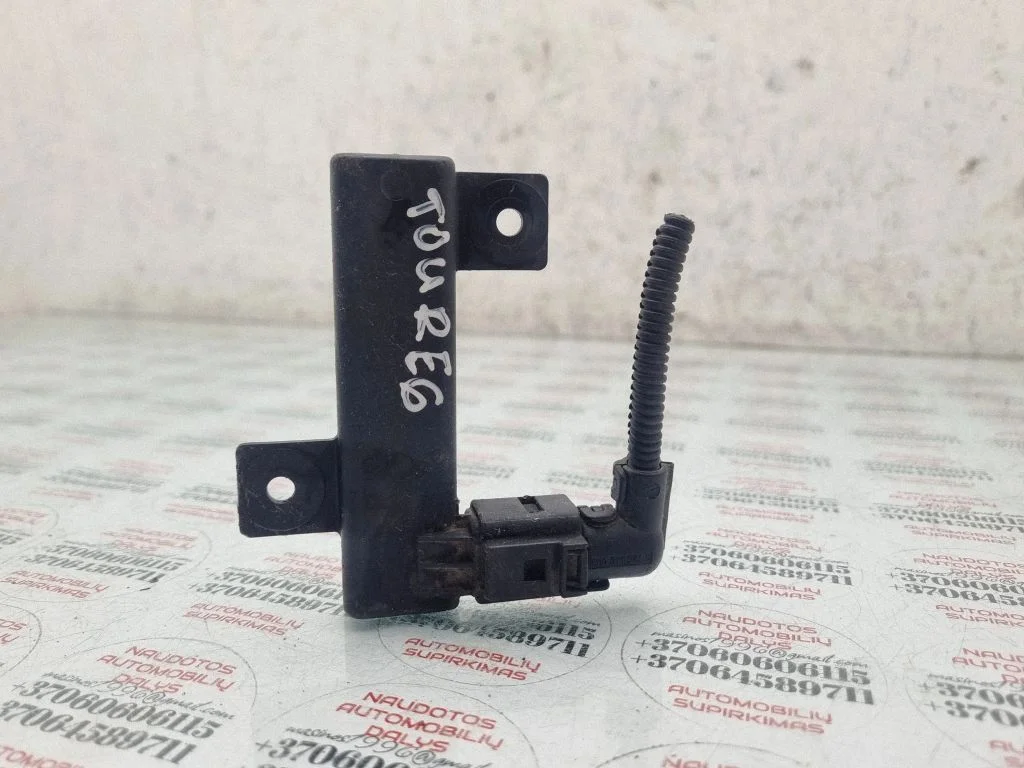 Interior comfort aerial antenna – Volkswagen Touareg I (2002-2010)