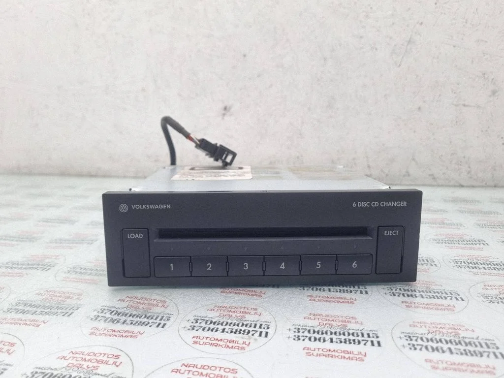 CD/DVD changer – Volkswagen Passat B6 (2005-2010)