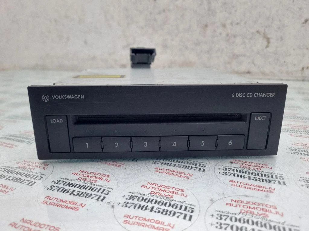 CD/DVD changer – Volkswagen Touran I (2003-2010)