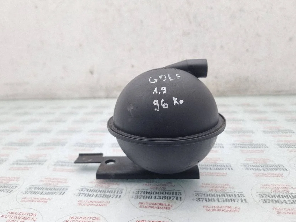 Vacuum air tank – Volkswagen Golf IV (1998-2005)