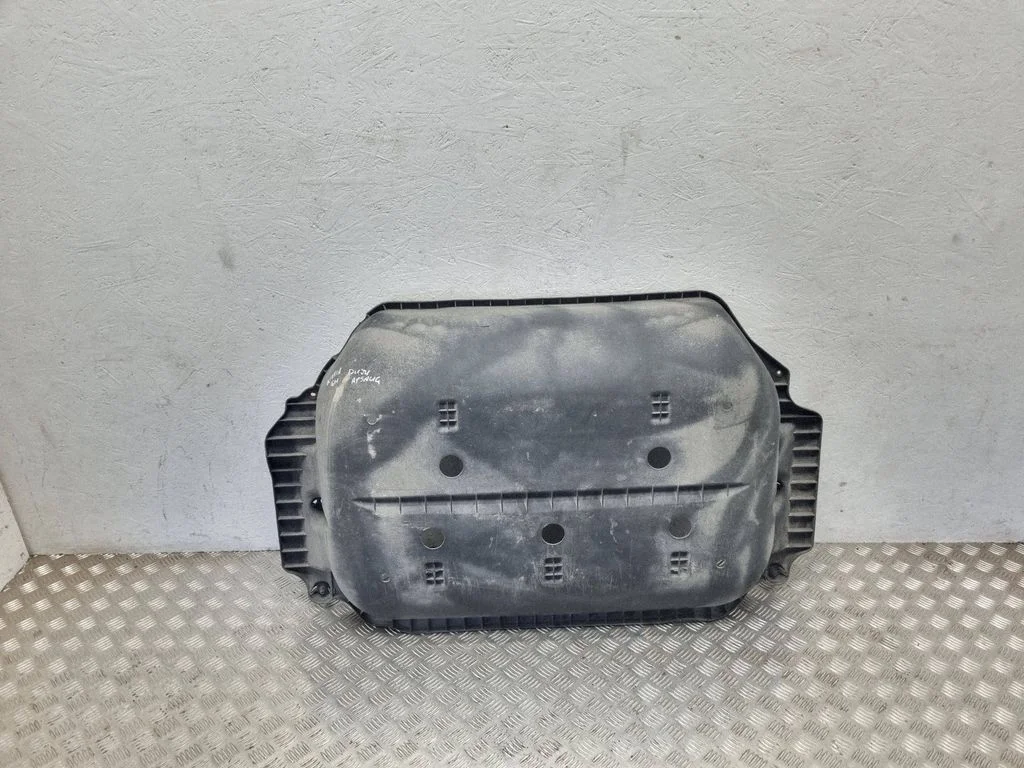 Osłona podwozia pod bagażnikiem – Skoda Octavia Mk3 (5E) (2013-2019)