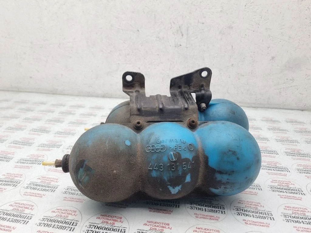 Vacuum air tank – Audi A8 S8 D3 4E (2002-2009)