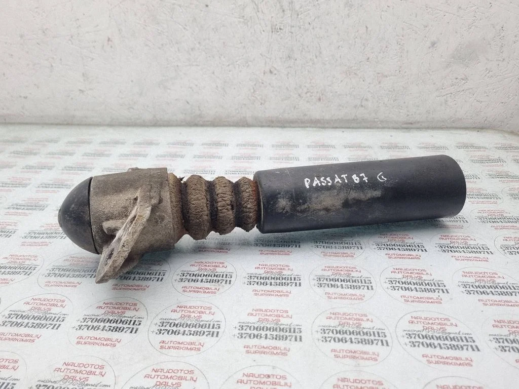 Coil spring mount – Volkswagen Passat CC (2008-2016)