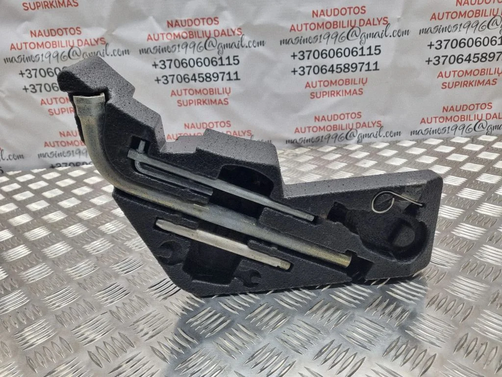 Tööriistakomplekt 7L0012113