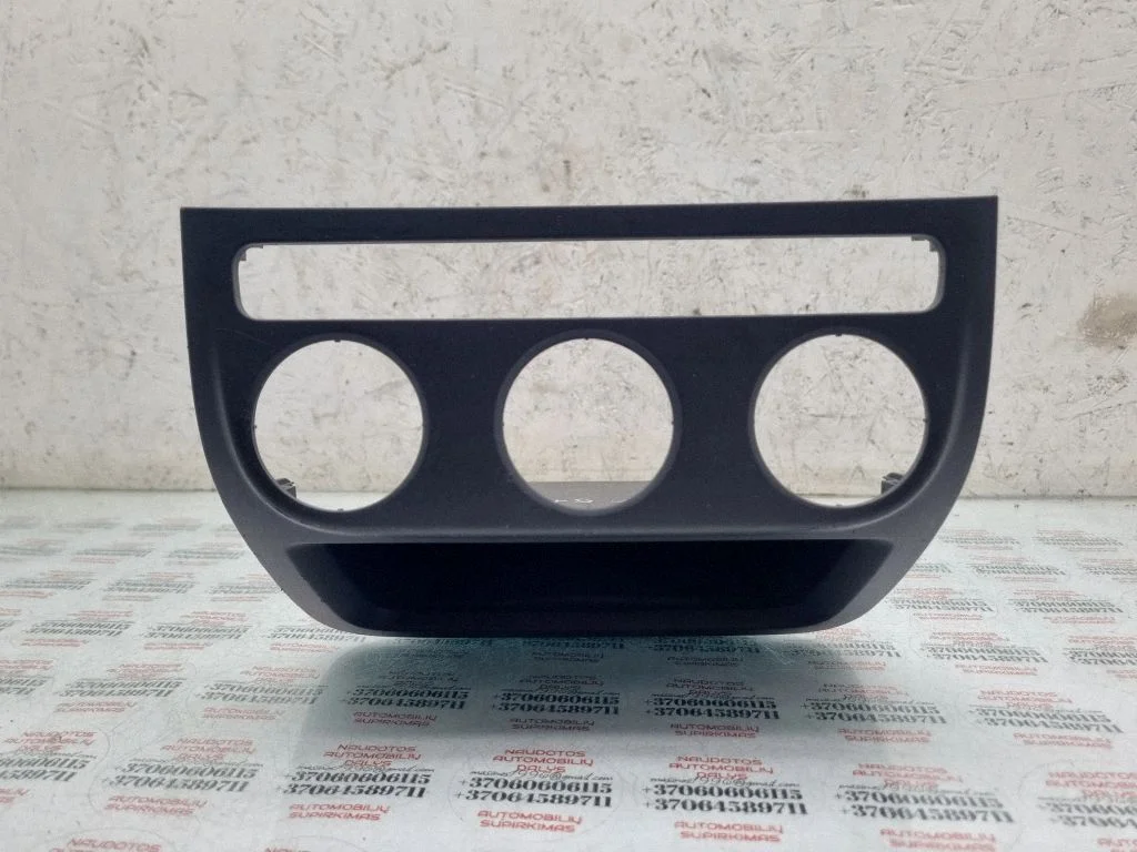 Climate control/heater control trim – Volkswagen Golf Plus (2005-2013)