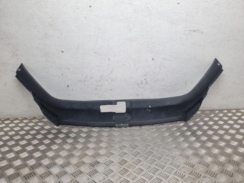 Radiator trim 4L0807081