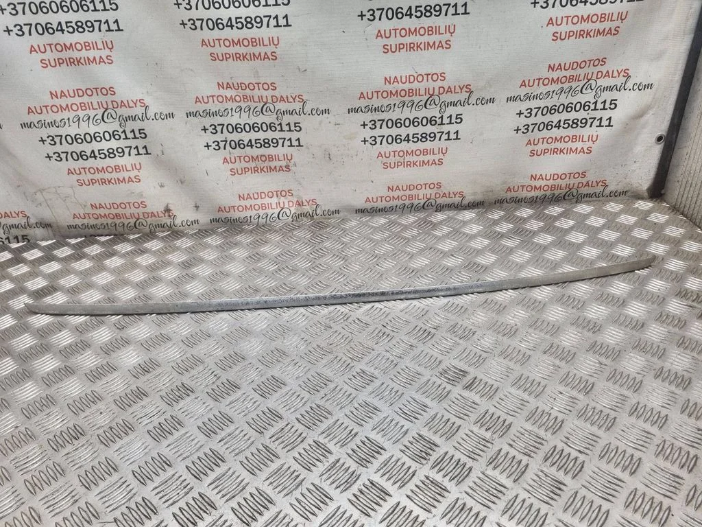 Aizmugurējā bufera apdares līste
