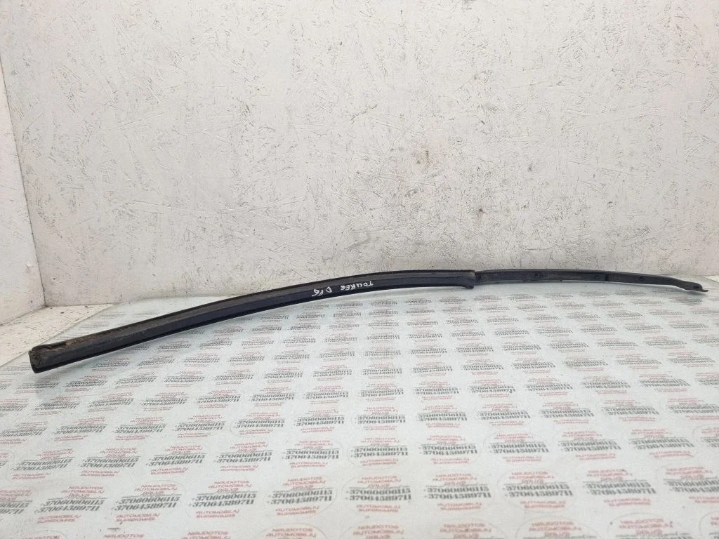Tagaukse akna tihend – Volkswagen Touareg I (2002-2010)