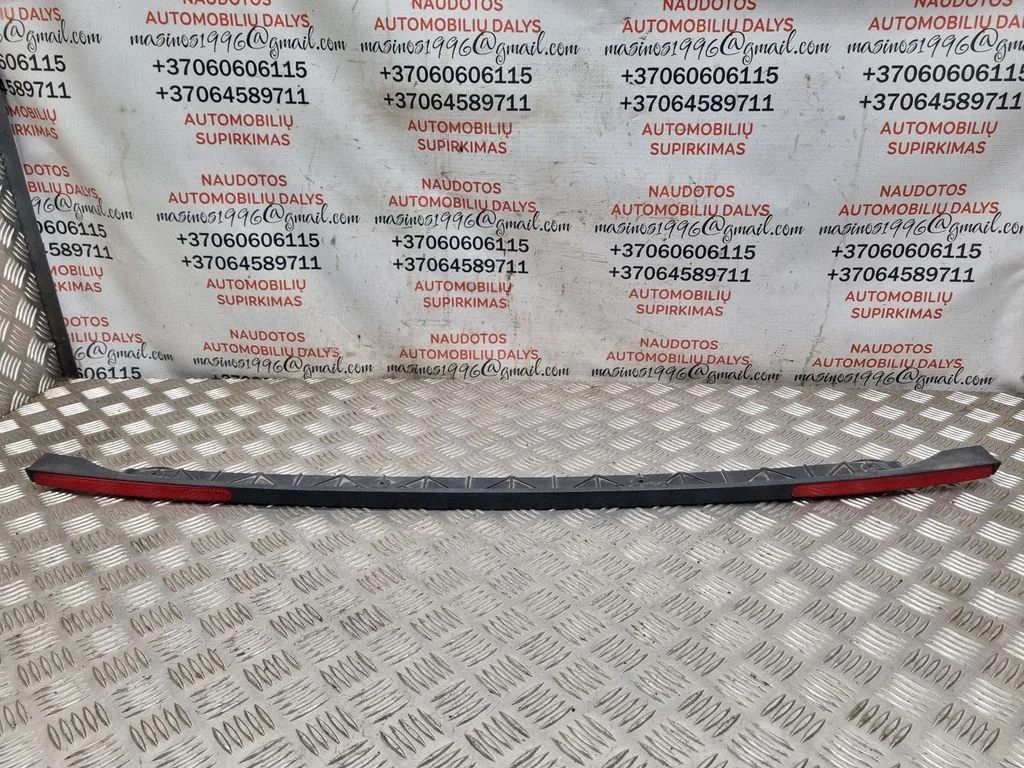 Aizmugurējā bufera apdares līste 4E0807417B