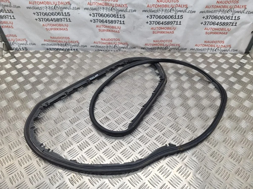 Esiukse tihend (ukse pool) – Audi A6 Allroad C6 (2006-2011)