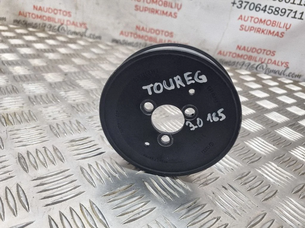 Koło pasowe pompy wody – Volkswagen Touareg I (2002-2010)