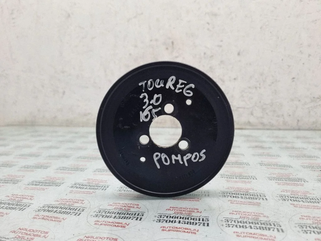 Koło pasowe pompy wody – Volkswagen Touareg I (2002-2010)