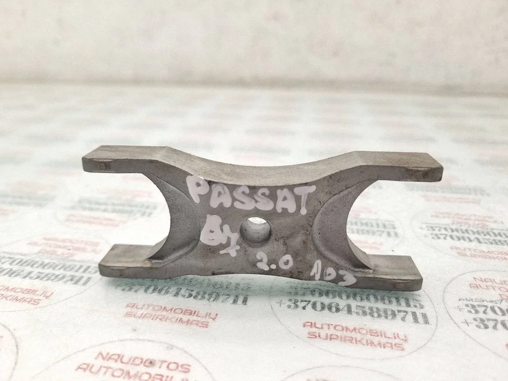 Pihusti (düüsi) hoidik 03L216A